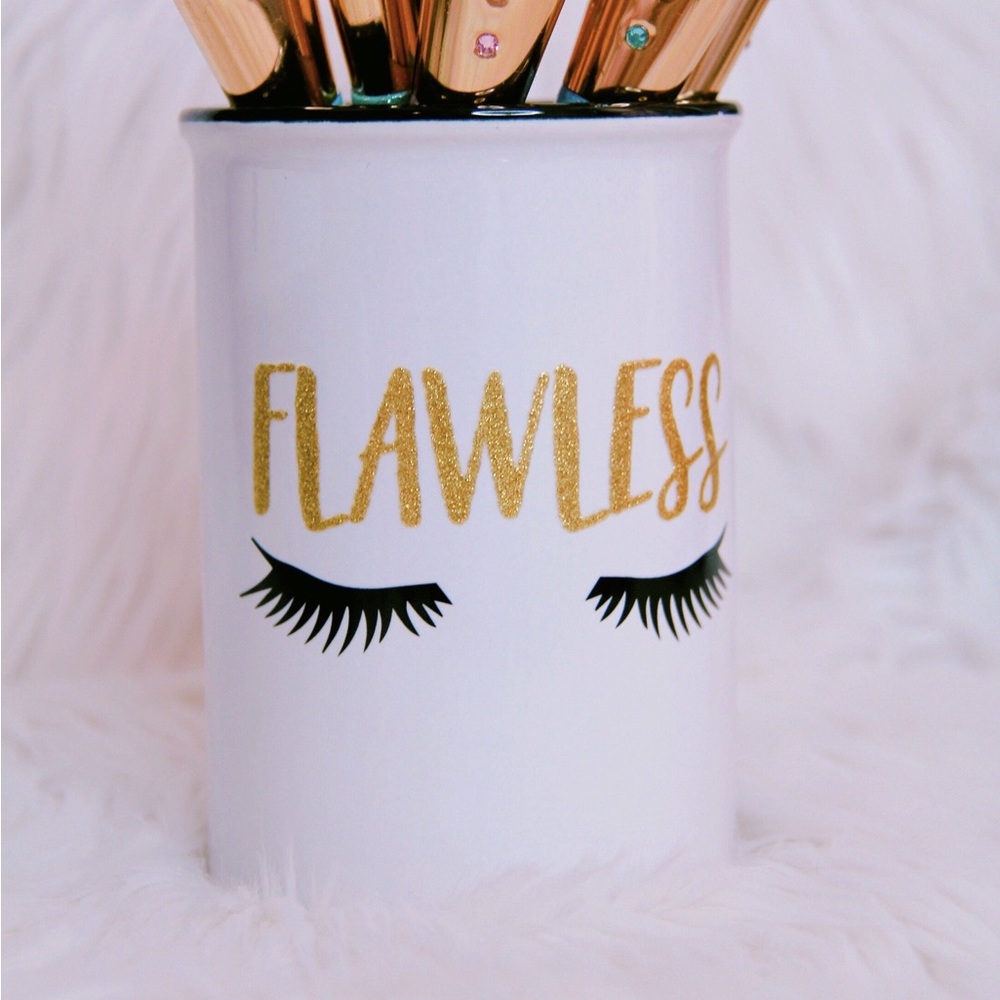 brush holder